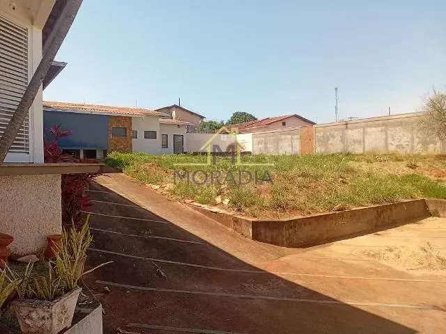 Casa com 934m² 4 quartos e 6 banheiros, à venda, no bairro Jardim Novo Horizonte em Guaxupé