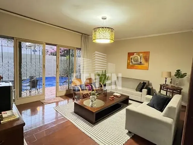 Casa com 300m² 4 quartos e 4 banheiros, à venda, no bairro Vila Cidade Universitária em Bauru