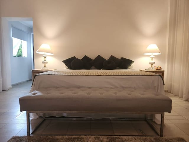 Foto do Casa - Casa com 5 dormitórios para alugar, 600 m² por R$ 10.122,66/mês - Pendotiba - Niterói/RJ | ABIDON NAZARETH IMÓVEIS
