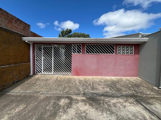 Foto do Casa - CASA COM 03 DORMITÓRIOS LOCALIZADA NO BAIRRO PALOMA EM COLOMBO POR R$324.990,00 | Azos imóveis