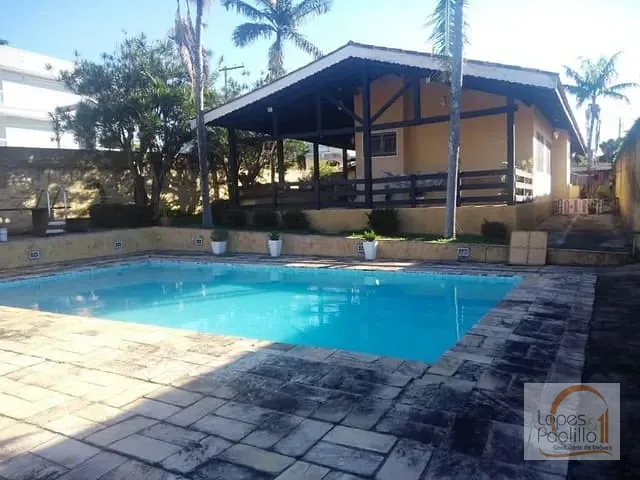 Casa com 1005m² 3 quartos e 3 banheiros, à venda, no bairro Nova Gardênia em Atibaia