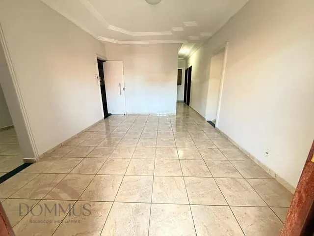 Casa com 209m² 3 quartos e 2 banheiros, para alugar, no bairro Bom Retiro em Ipatinga