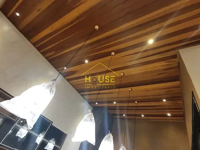 Casa com 276m² 3 quartos e 2 banheiros, à venda, no bairro Vila Anna em Votuporanga