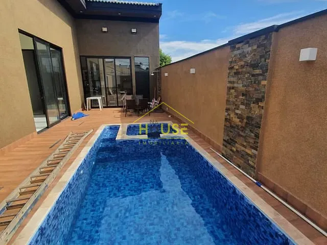 Casa com 276m² 3 quartos e 2 banheiros, à venda, no bairro Vila Anna em Votuporanga