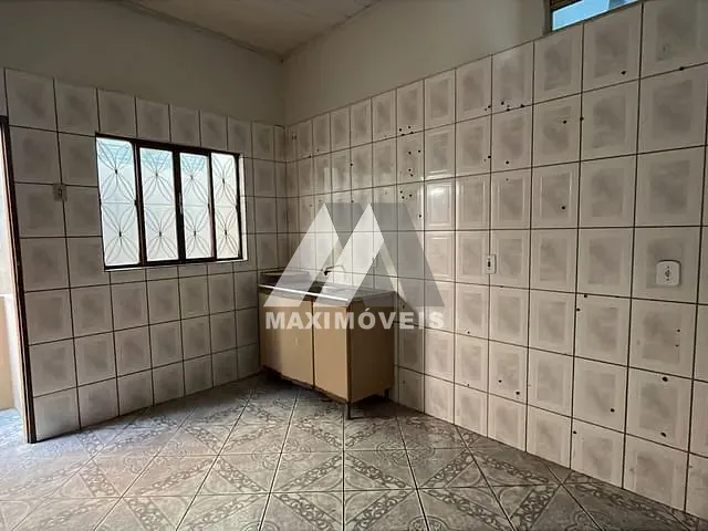 Casa 2 quartos e 1 banheiro, à venda, no bairro Canoeiro José Alves de Carvalho em Araçuaí