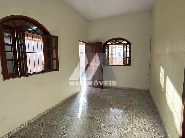 Casa 2 quartos e 1 banheiro, à venda, no bairro Canoeiro José Alves de Carvalho em Araçuaí