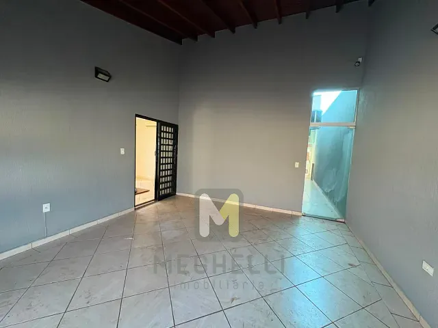 Casa com 200m² 2 quartos e 4 banheiros, para alugar, no bairro Parque das Amoreiras em Serrana