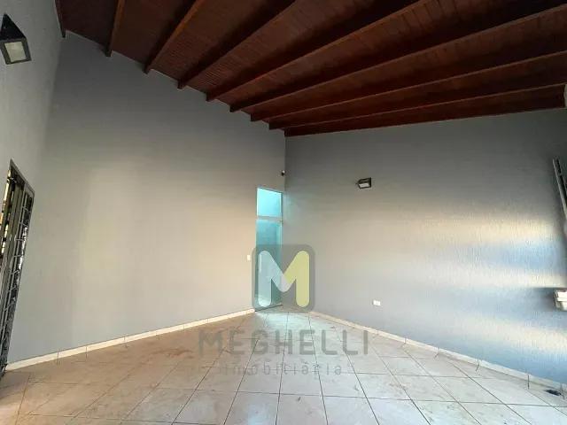 Casa com 200m² 2 quartos e 4 banheiros, para alugar, no bairro Parque das Amoreiras em Serrana
