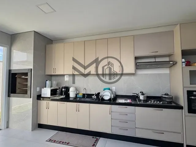 Casa com 250m² 3 quartos e 2 banheiros, à venda, no bairro Condomínio Primor das Torres em Cuiabá