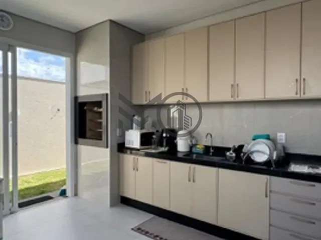 Casa com 250m² 3 quartos e 2 banheiros, à venda, no bairro Condomínio Primor das Torres em Cuiabá