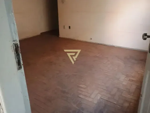 Casa com 152m² 2 quartos e 1 banheiro, à venda, no bairro Centro em Ribeirão Preto