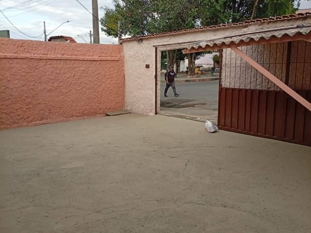 Casa 2 quartos e 1 banheiro, à venda, no bairro Liberdade em Ribeirão das Neves