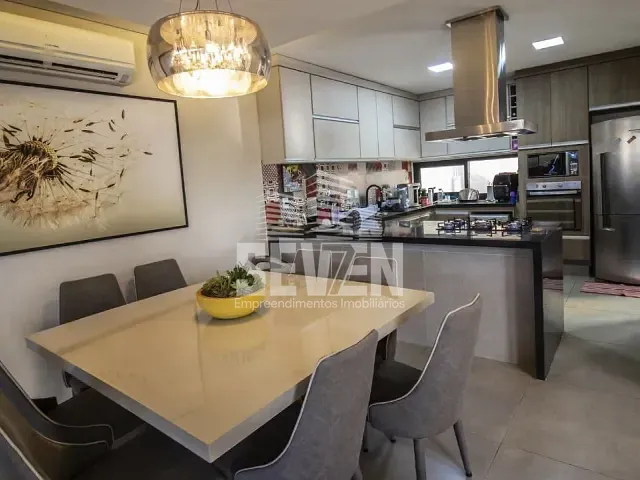 Casa com 180m² 3 quartos e 5 banheiros, à venda, no bairro Parque Alto Sumaré em Bauru