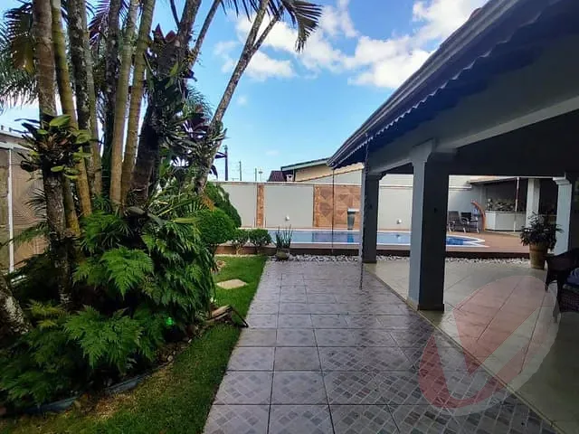 Casa com 501m² 3 quartos e 5 banheiros, à venda, no bairro Caiçara em Praia Grande