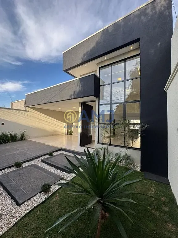 Casa, 3 quartos, 166 m² - Foto 1