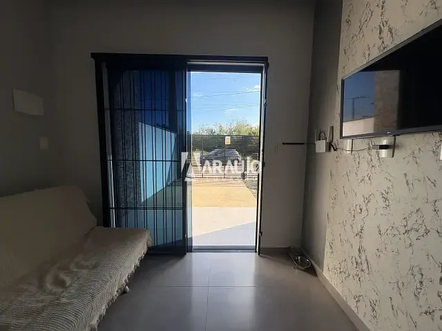 Casa 2 quartos e 1 banheiro, para alugar, no bairro Itajubá em Descanso