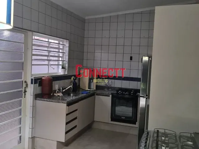 Casa com 360m² 3 quartos e 2 banheiros, à venda ou para alugar, no bairro Centro em Ribeirão Preto