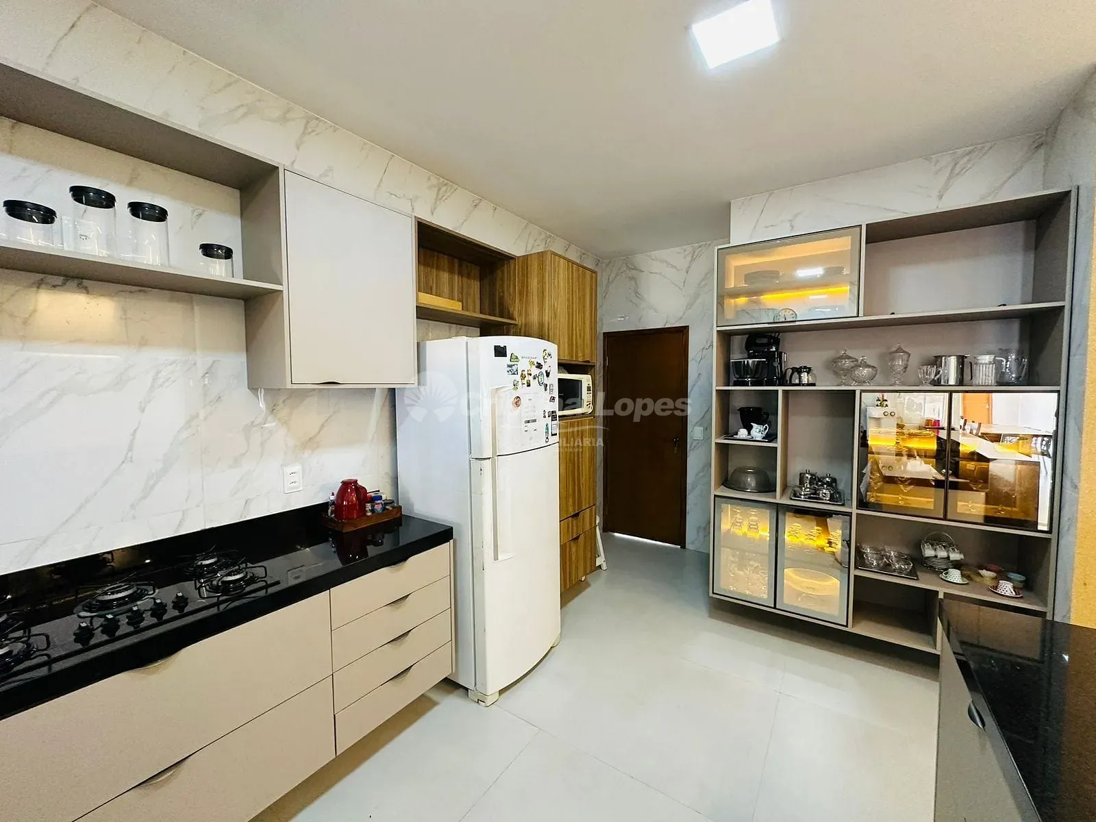 Casa, 4 quartos, 300 m² - Foto 11