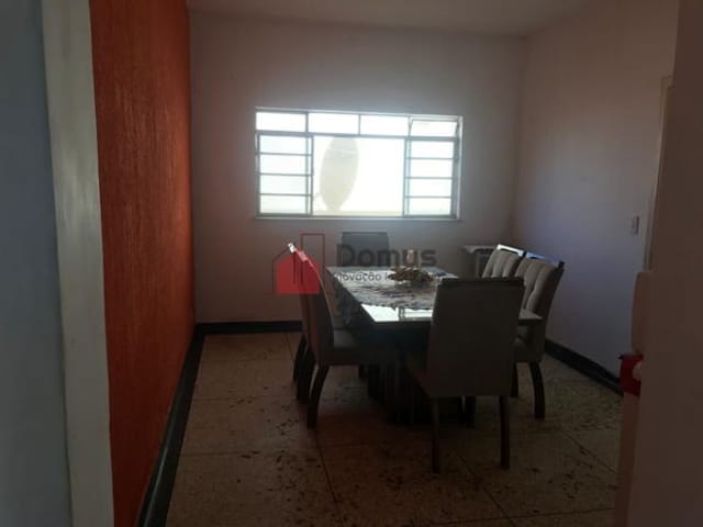 Casa com 250m², à venda, no bairro Jardim Boa Vista em Pindamonhangaba
