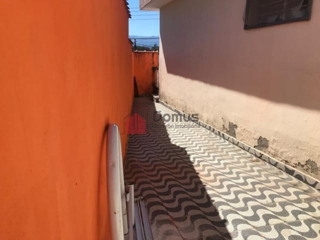 Casa com 250m², à venda, no bairro Jardim Boa Vista em Pindamonhangaba