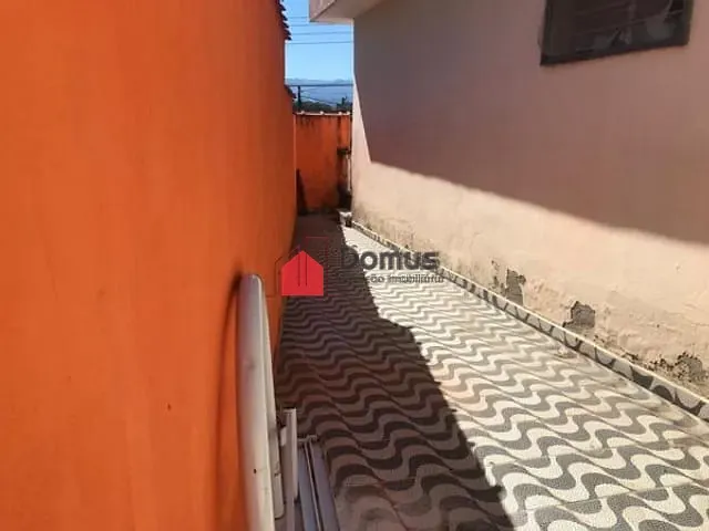 Casa com 250m², à venda, no bairro Jardim Boa Vista em Pindamonhangaba
