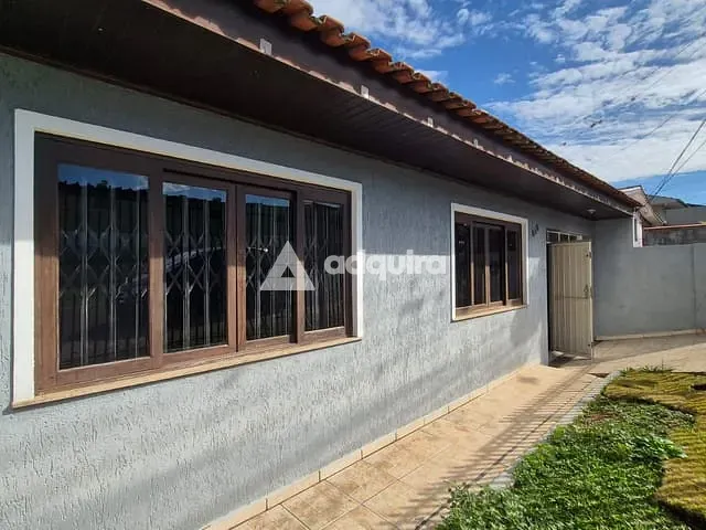 Casa com 217m² 3 quartos e 2 banheiros, à venda ou para alugar, no bairro Oficinas em Ponta Grossa
