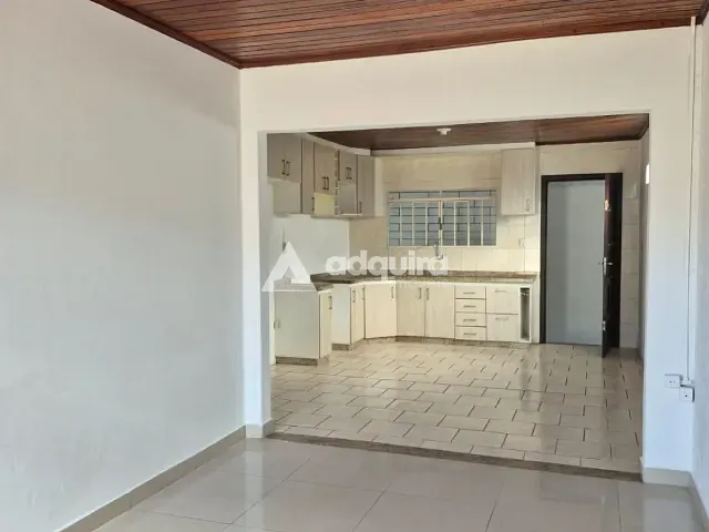 Casa com 217m² 3 quartos e 2 banheiros, à venda ou para alugar, no bairro Oficinas em Ponta Grossa
