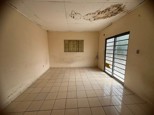 Casa 2 quartos e 1 banheiro, à venda, no bairro Parque Valença I em Campinas