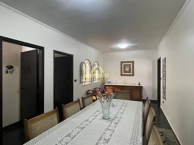 Casa com 250m² 3 quartos e 3 banheiros, à venda, no bairro Vila Romão em Salto