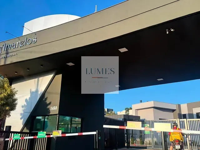 Casa com 400m² 4 quartos e 6 banheiros, à venda, no bairro Loteamento Residencial Jardim dos Ipês Amarelos em Americana