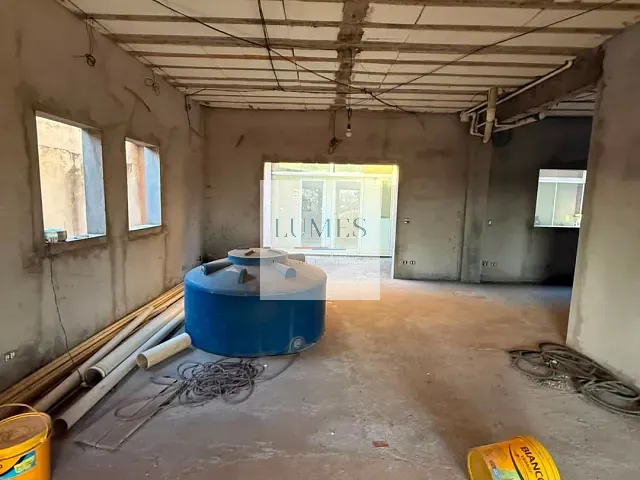 Casa com 400m² 4 quartos e 6 banheiros, à venda, no bairro Loteamento Residencial Jardim dos Ipês Amarelos em Americana