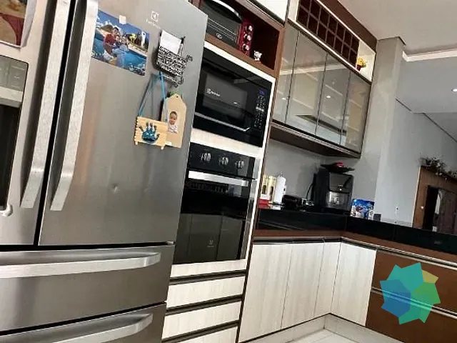 Casa com 350m² 3 quartos e 3 banheiros, à venda, no bairro Loteamento Ilha de Capri em Salto