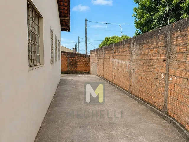 Casa com 203m² 3 quartos e 2 banheiros, à venda, no bairro Jardim Santa Cruz em Serrana