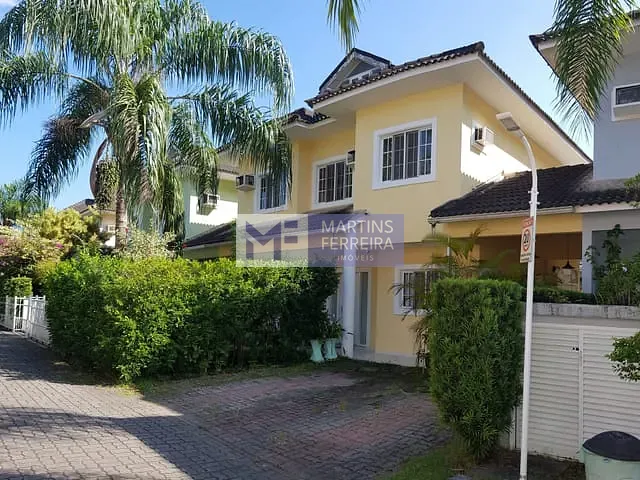 Casa com 170m² 4 quartos e 4 banheiros, à venda, no bairro Vargem Pequena em Rio de Janeiro