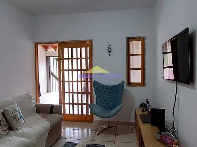 Casa com 150m² 2 quartos e 2 banheiros, à venda, no bairro Jardim Flamboyant em Capivari