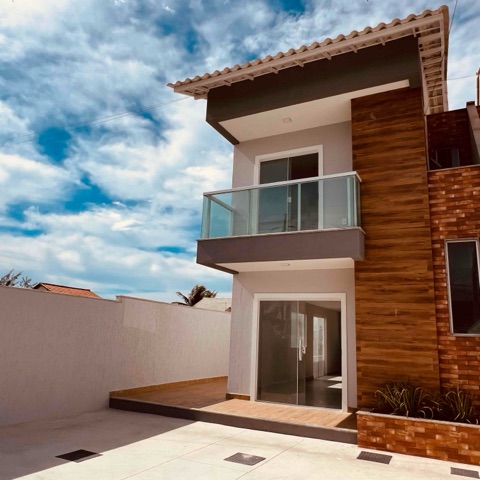 Casa com 210m² 4 quartos e 3 banheiros, à venda, no bairro Praia do Foguete em Cabo Frio