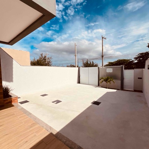 Casa com 210m² 4 quartos e 3 banheiros, à venda, no bairro Praia do Foguete em Cabo Frio