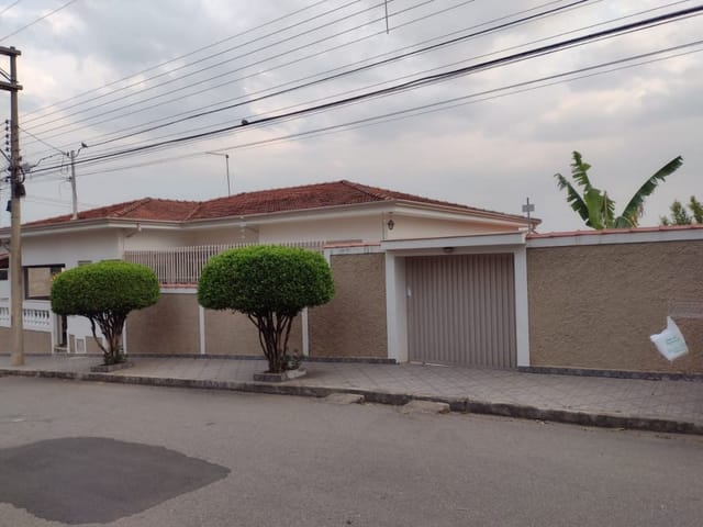 Casa com 338m² 3 quartos e 3 banheiros, à venda, no bairro Vila Conceicao em São João da Boa Vista