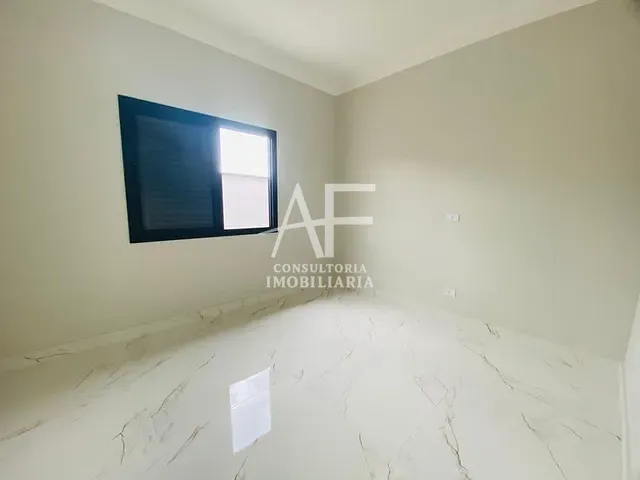 Casa com 285m² 3 quartos e 1 banheiro, à venda, no bairro Itapecerica em Taubaté