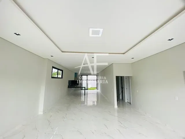 Casa com 285m² 3 quartos e 1 banheiro, à venda, no bairro Itapecerica em Taubaté