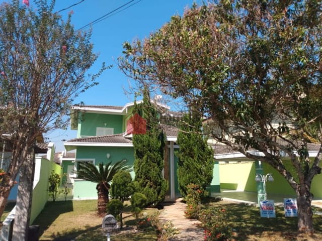 Casa com 500m² 3 quartos e 2 banheiros, à venda, no bairro Condomínio Real Ville em Pindamonhangaba