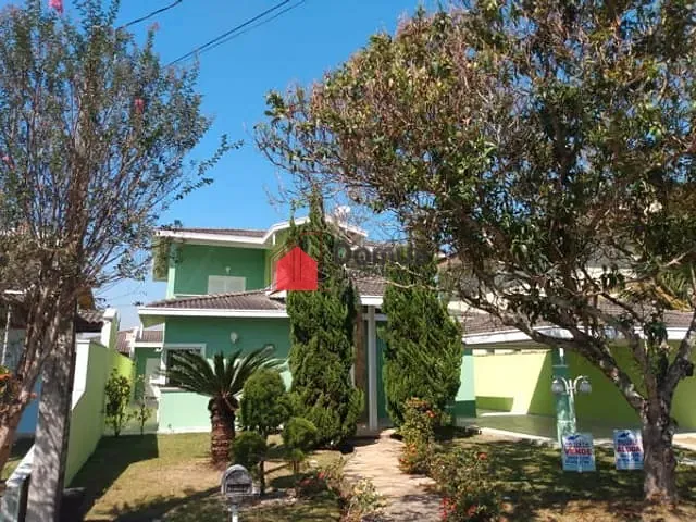 Casa com 500m² 3 quartos e 2 banheiros, à venda, no bairro Condomínio Real Ville em Pindamonhangaba