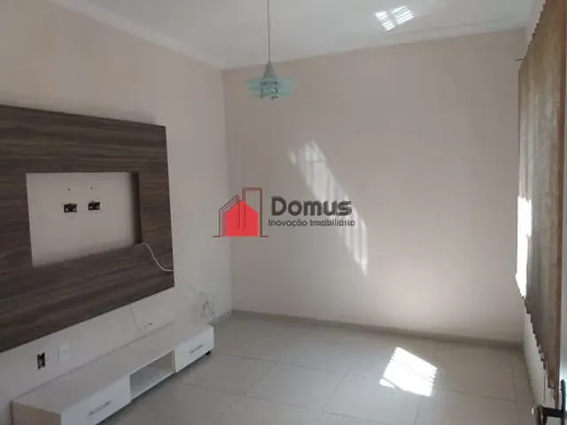 Casa com 500m² 3 quartos e 2 banheiros, à venda, no bairro Condomínio Real Ville em Pindamonhangaba