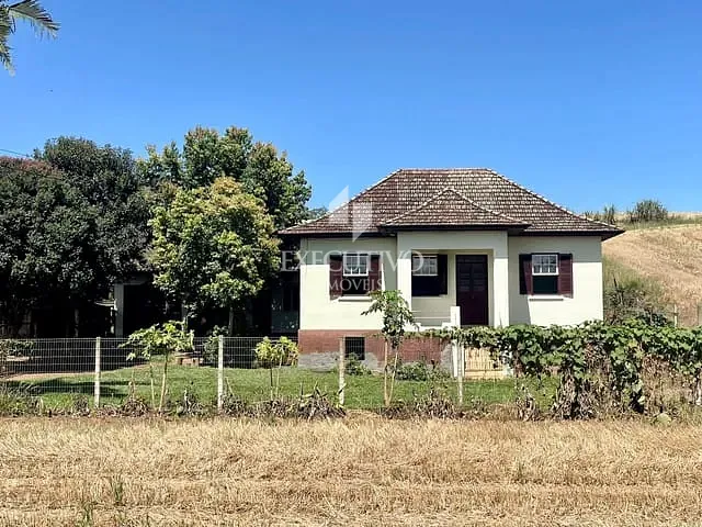 Casa 3 quartos e 2 banheiros, para alugar, no bairro Passo do Corvo em Arroio do Meio