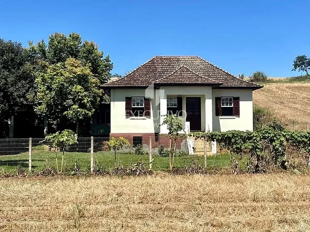 Casa 3 quartos e 2 banheiros, para alugar, no bairro Passo do Corvo em Arroio do Meio