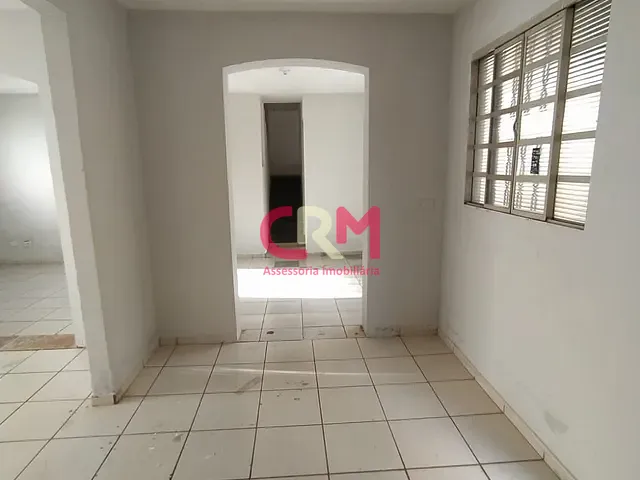 Casa 4 quartos e 4 banheiros, à venda, no bairro Centro em Taquaritinga