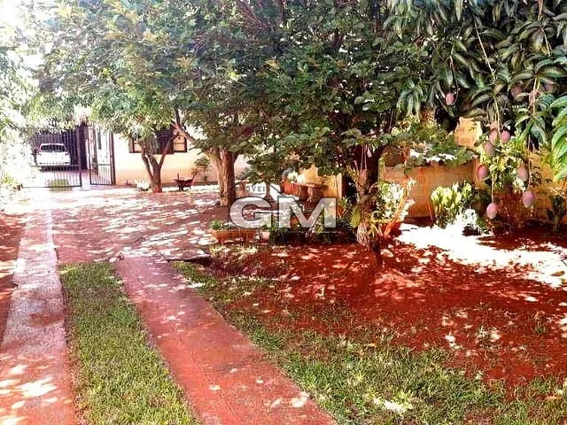 Casa com 546m² 3 quartos e 2 banheiros, à venda, no bairro Vila Tibério em Ribeirão Preto