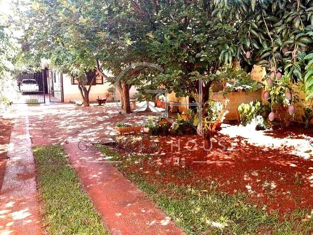 Casa com 546m² 3 quartos e 2 banheiros, à venda, no bairro Vila Tibério em Ribeirão Preto
