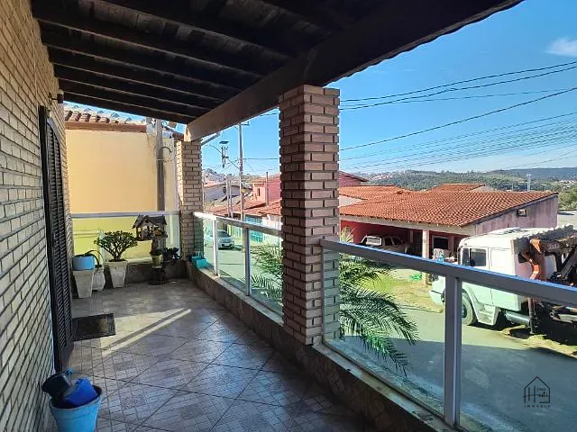 Casa 3 quartos e 3 banheiros, à venda ou para alugar, no bairro Residencial Pastoreiro em Cotia