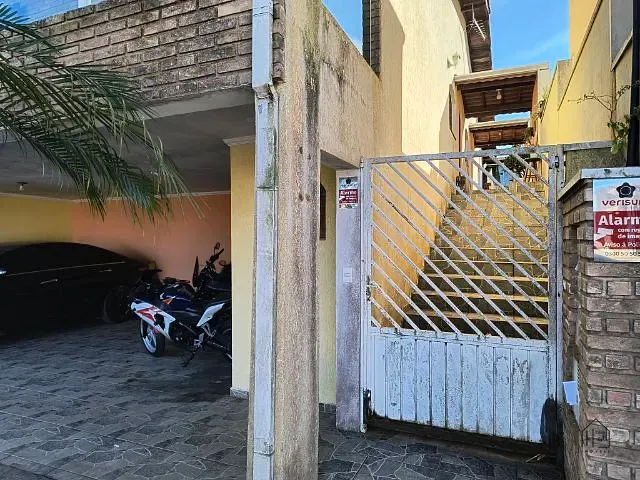 Casa 3 quartos e 3 banheiros, à venda ou para alugar, no bairro Residencial Pastoreiro em Cotia
